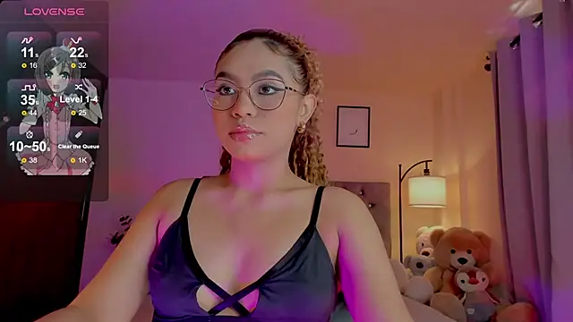Snapshot of OxanaFedorova1- chatting on June 14, 2026, 7:04 pm OxanaFedorova1- online show from June 14, 2026, 7:04 pm