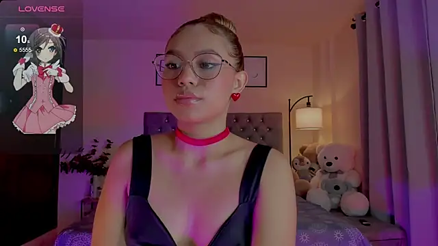 OxanaFedorova1- online show from May 7, 2026, 8:23 pm