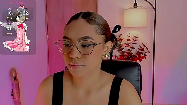 Snapshot of OxanaFedorova1- chatting on October 13, 2025, 7:26 pm OxanaFedorova1- online show from October 13, 2025, 7:26 pm