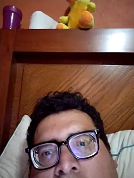 Santiagoqro85 online show from October 26, 2025, 3:51 am