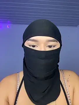 Snapshot of rhizanthella_ chatting on October 18, 2025, 6:54 pm rhizanthella online show from October 18, 2025, 6:54 pm