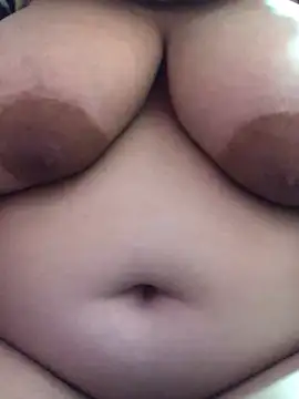 luzmelzinha online show from March 11, 2026, 4:56 pm