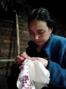 Snapshot of kemtuoi-sex chatting on January 15, 2026, 12:52 pm kemtuoi-sex online show from January 15, 2026, 12:52 pm