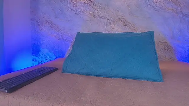 Snapshot of abbyrouss_ chatting on November 14, 2025, 3:10 am abbyrouss online show from November 14, 2025, 3:10 am