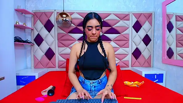Snapshot of abbyrouss_ chatting on September 14, 2025, 3:07 am abbyrouss online show from September 14, 2025, 3:07 am