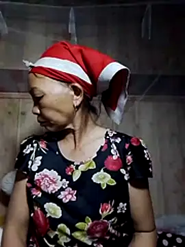 -Xuka-200 online show from November 4, 2025, 11:36 am