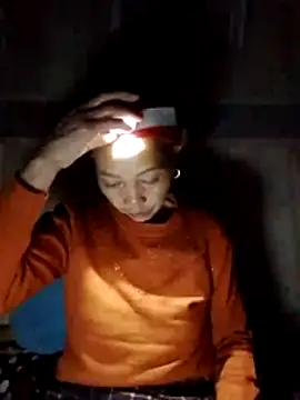 -Xuka-200 online show from November 6, 2025, 11:14 am