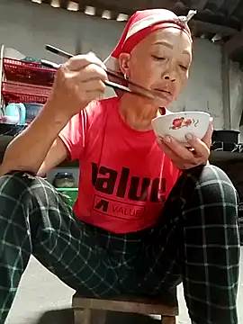 -Xuka-200 online show from October 31, 2025, 4:20 am