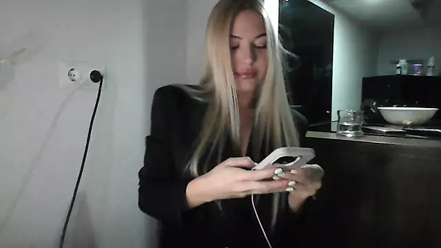 Snapshot of Peyaa1 chatting on December 5, 2025, 8:39 pm Peyaa1 online show from December 5, 2025, 8:39 pm