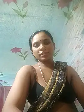 Snapshot of Notyriya7 chatting on October 14, 2025, 5:24 pm Notyriya7 online show from October 14, 2025, 5:24 pm