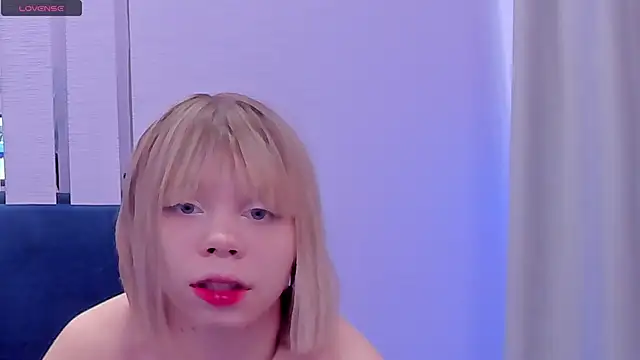 KittyGolden online show from September 30, 2025, 7:47 am