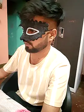 Snapshot of soniriyaa010101 chatting on March 12, 2026, 8:35 pm soniriyaa010101 online show from March 12, 2026, 8:35 pm