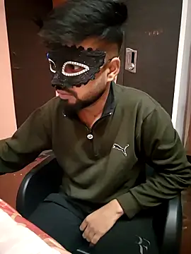 Snapshot of soniriyaa010101 chatting on February 5, 2026, 8:43 am soniriyaa010101 online show from February 5, 2026, 8:43 am