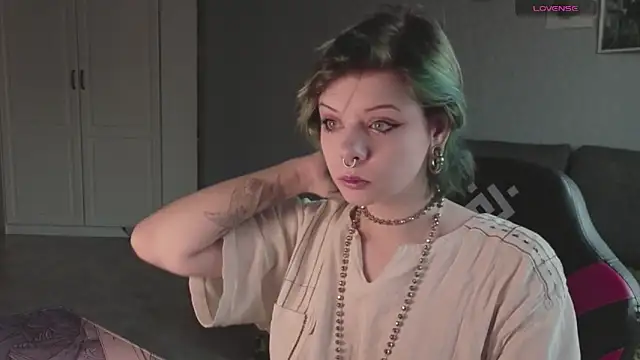 Alice Zev online show from October 8, 2025, 3:02 pm