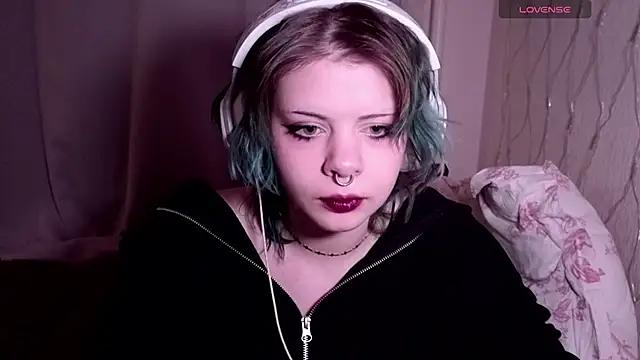 Alice Zev online show from February 5, 2026, 11:11 pm