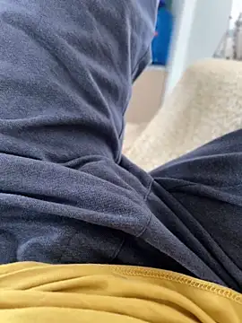 sunnu 97  online show from October 23, 2025, 5:50 am