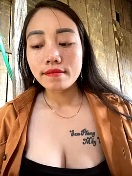 chipp-bong online show from October 29, 2025, 1:04 am