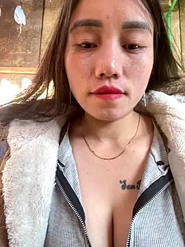 chipp-bong online show from November 27, 2025, 1:06 am