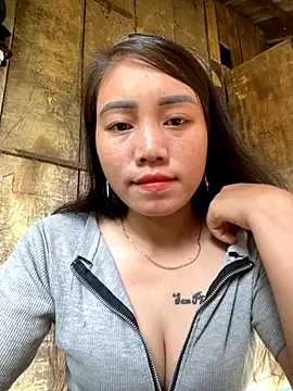 chipp-bong online show from October 8, 2025, 1:51 am