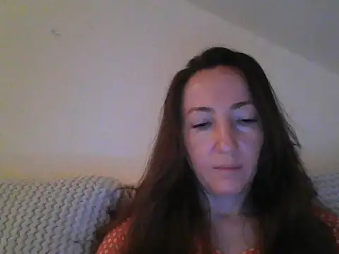 Valessya online show from May 3, 2026, 8:56 pm