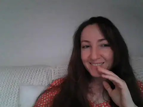 Valessya online show from May 4, 2026, 5:05 pm