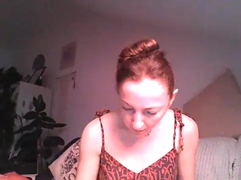 Snapshot of Valessya chatting on June 20, 2026, 7:41 pm Valessya online show from June 20, 2026, 7:41 pm