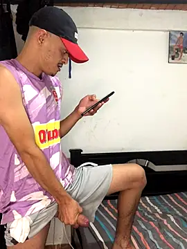 CORONEL 32 online show from September 23, 2025, 3:13 am