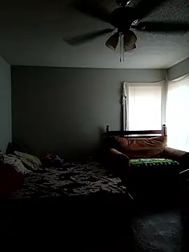 Snapshot of LuvTune chatting on February 26, 2026, 7:25 pm LuvTune online show from February 26, 2026, 7:25 pm