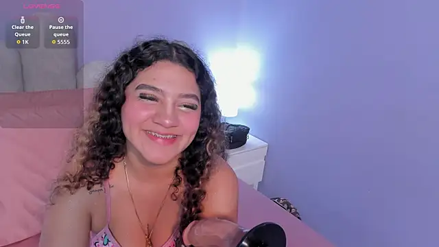 Snapshot of mia_cataleiya chatting on October 2, 2025, 11:35 am mia cataleiya online show from October 2, 2025, 11:35 am