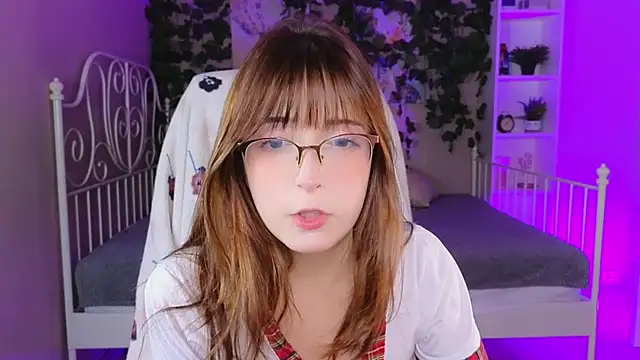 Sophie Toffie online show from October 8, 2025, 10:17 am