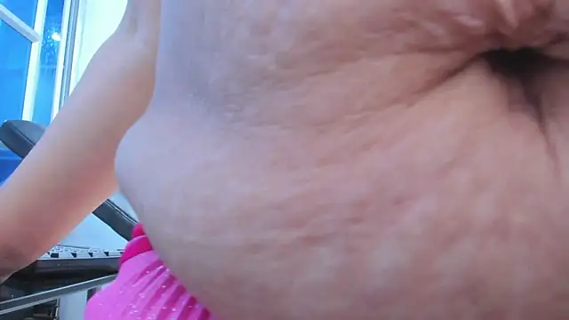 LeilaSmith  online show from February 14, 2026, 12:16 pm