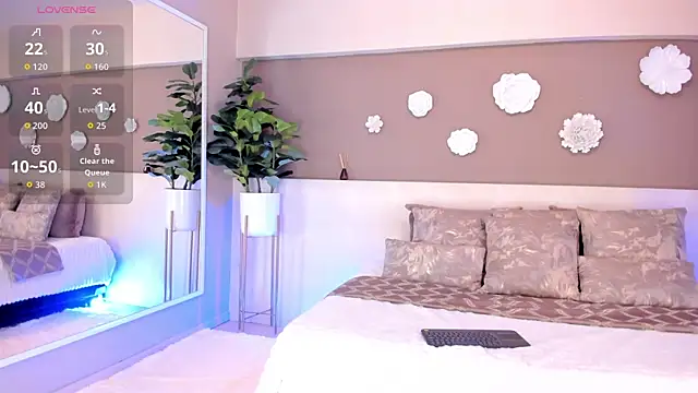 Snapshot of VictoriaShelby chatting on October 11, 2025, 11:55 am VictoriaShelby online show from October 11, 2025, 11:55 am