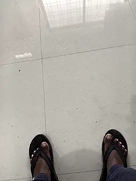 Chanderi19 online show from December 1, 2025, 2:34 am