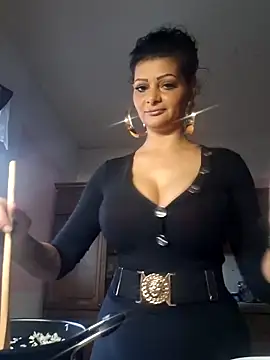 Pillango1212 online show from November 27, 2025, 12:05 pm