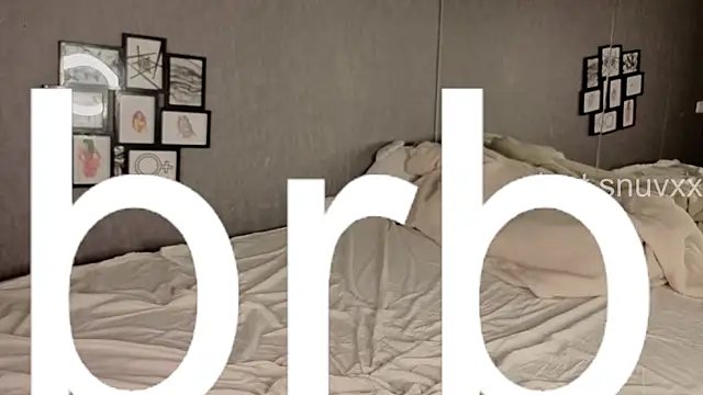 Snapshot of LouieEvans chatting on November 6, 2025, 11:31 pm LouieEvans online show from November 6, 2025, 11:31 pm