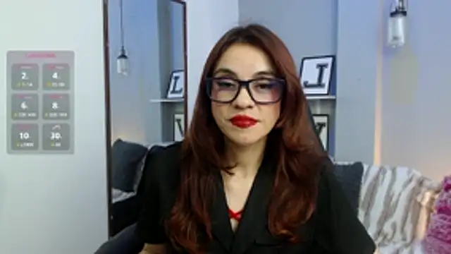 Snapshot of KendallWood_ chatting on February 9, 2026, 8:51 pm KendallWood online show from February 9, 2026, 8:51 pm