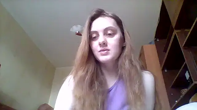 Thalienne online show from May 8, 2026, 10:19 am