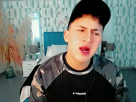 Axel savage online show from November 10, 2025, 12:10 pm