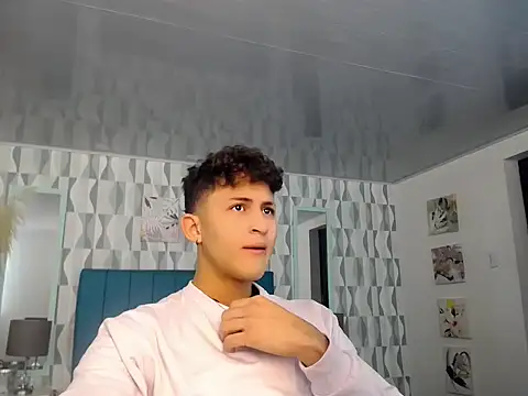 Axel savage online show from October 7, 2025, 12:06 pm