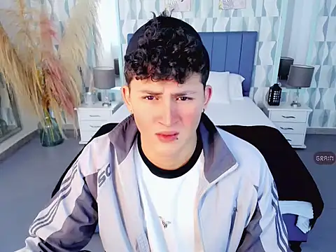 Axel savage online show from November 4, 2025, 12:09 pm