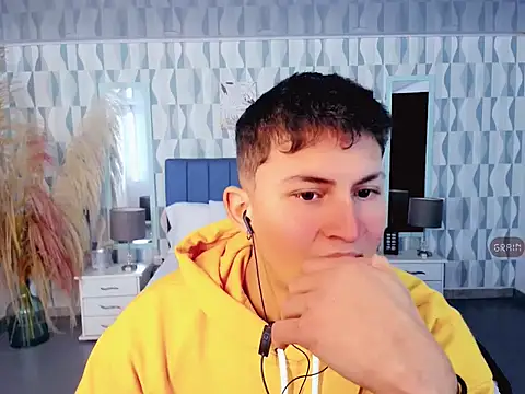 Axel savage online show from November 8, 2025, 10:52 am