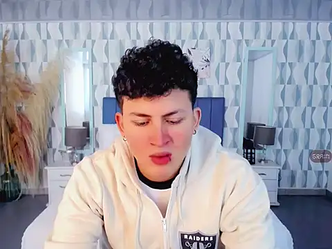 Axel savage online show from October 23, 2025, 12:15 pm