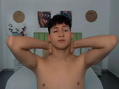Axel savage online show from September 17, 2025, 12:07 pm