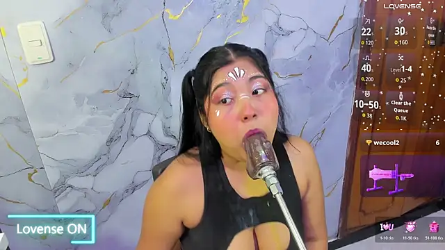 mysticlatina1 online show from January 8, 2026, 7:31 pm