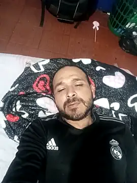 javi-tunene online show from September 25, 2025, 5:24 am