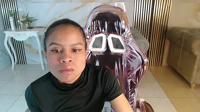 catalina5 s online show from February 25, 2026, 1:11 pm