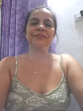 Lucerito-Hot online show from October 13, 2025, 3:02 pm