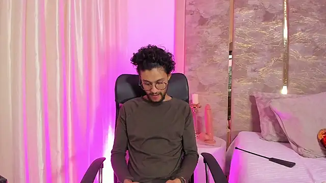 LiamSamders online show from October 1, 2025, 7:51 pm