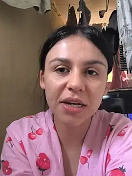 Snapshot of Daniela-rosee chatting on July 5, 2026, 6:04 pm Daniela-rosee online show from July 5, 2026, 6:04 pm