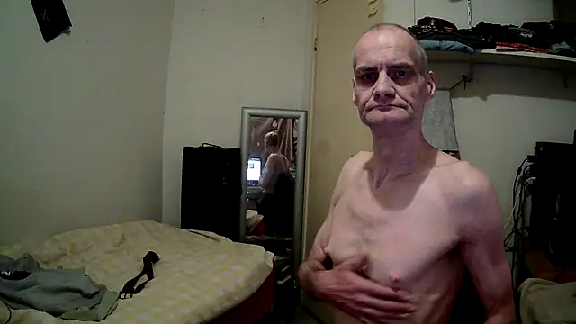 hobybobbi online show from October 8, 2025, 6:08 pm